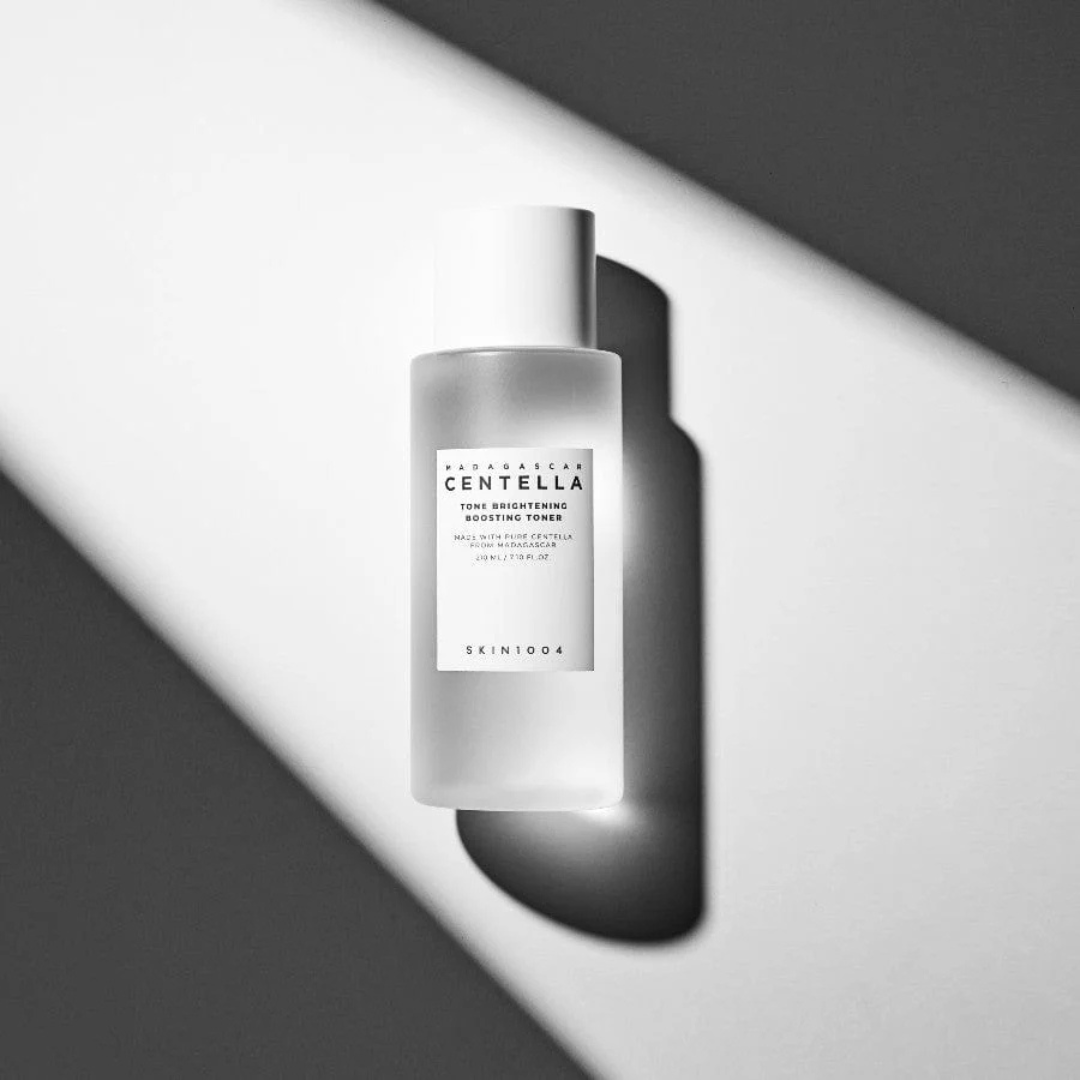 Madagascar Centella Tone Brightening Boosting Toner 210 ml - Balmglam